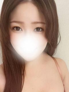 草間　しおん